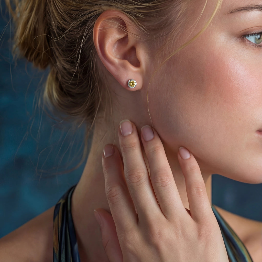 Sunburst Halo Studs - HILO ROJO