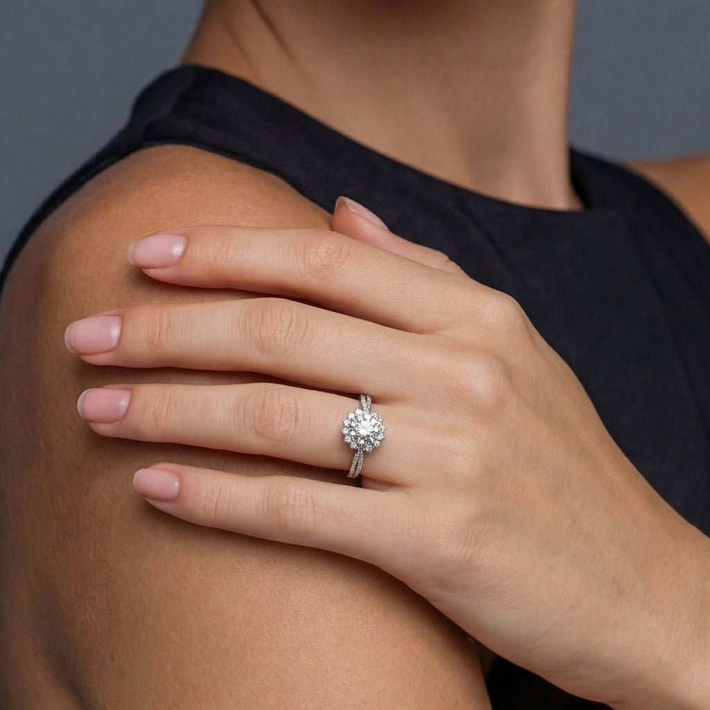 Stellar Halo Moissanite Ring - HILO ROJO