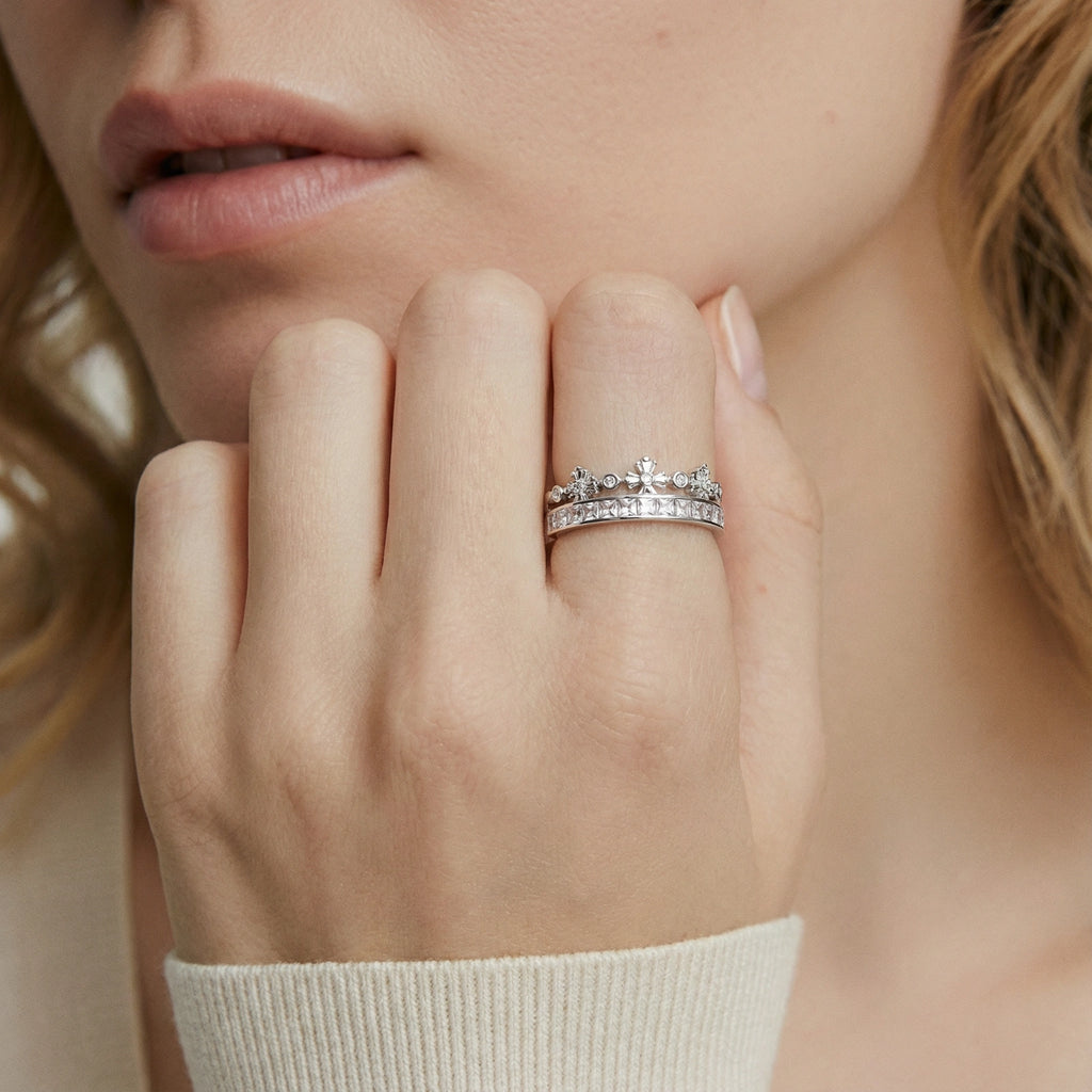 Royal Crown Ring - HILO ROJO