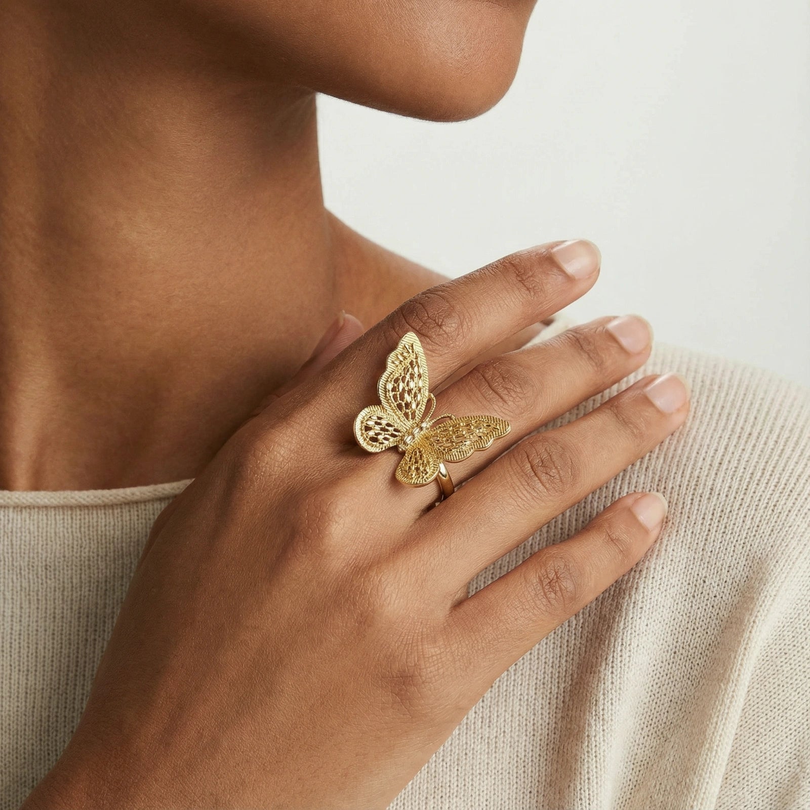 Butterfly Dreams Ring - HILO ROJO