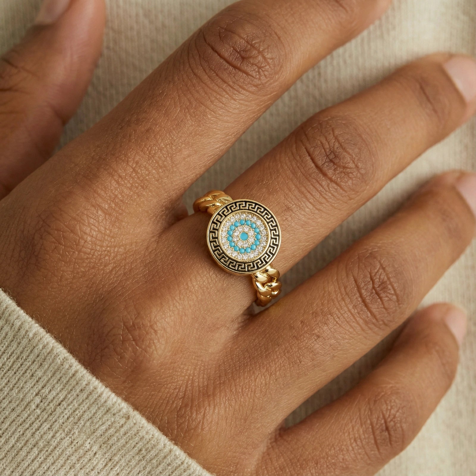 Medusa Guardian Ring - HILO ROJO