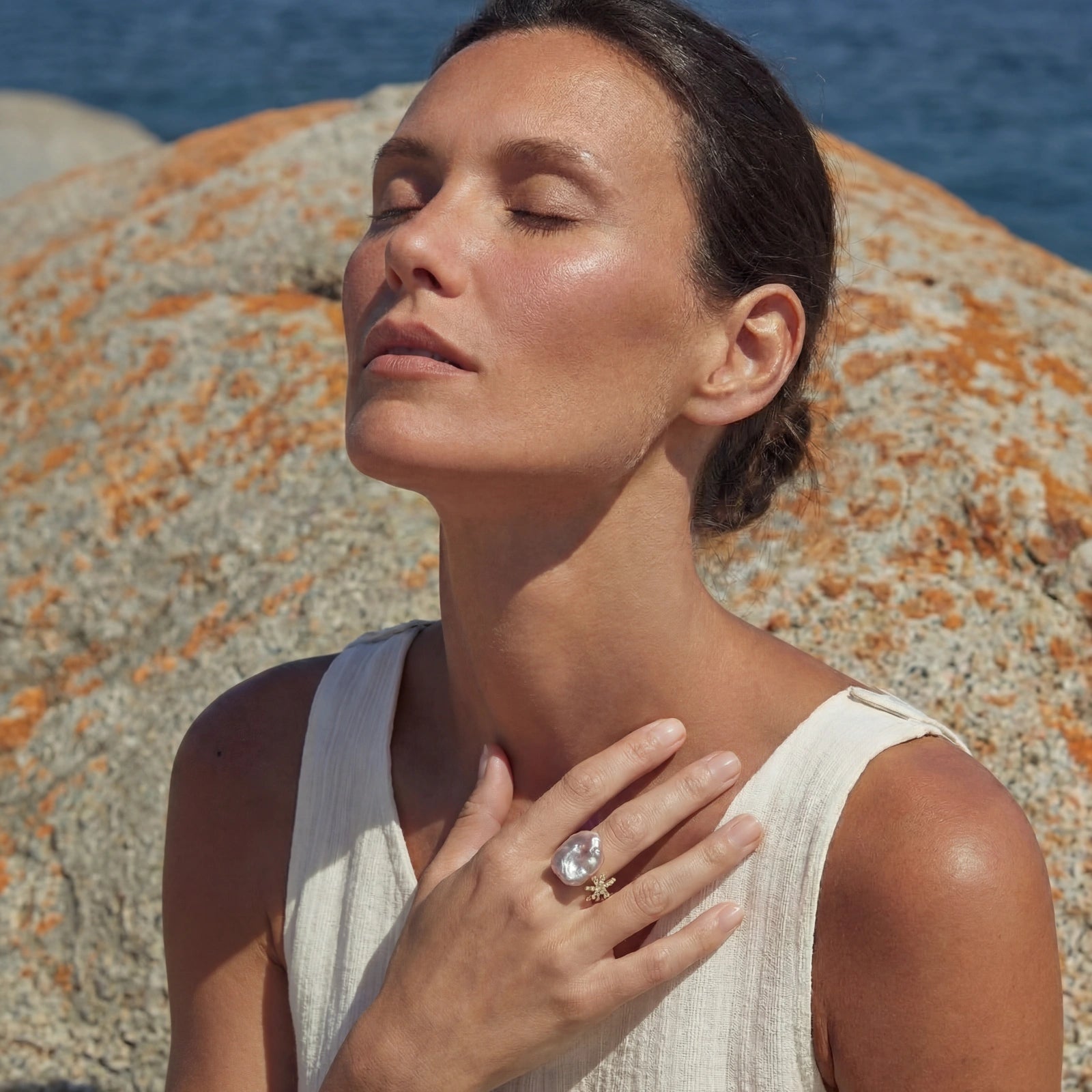 Starlit Pearl Dreams Ring - HILO ROJO
