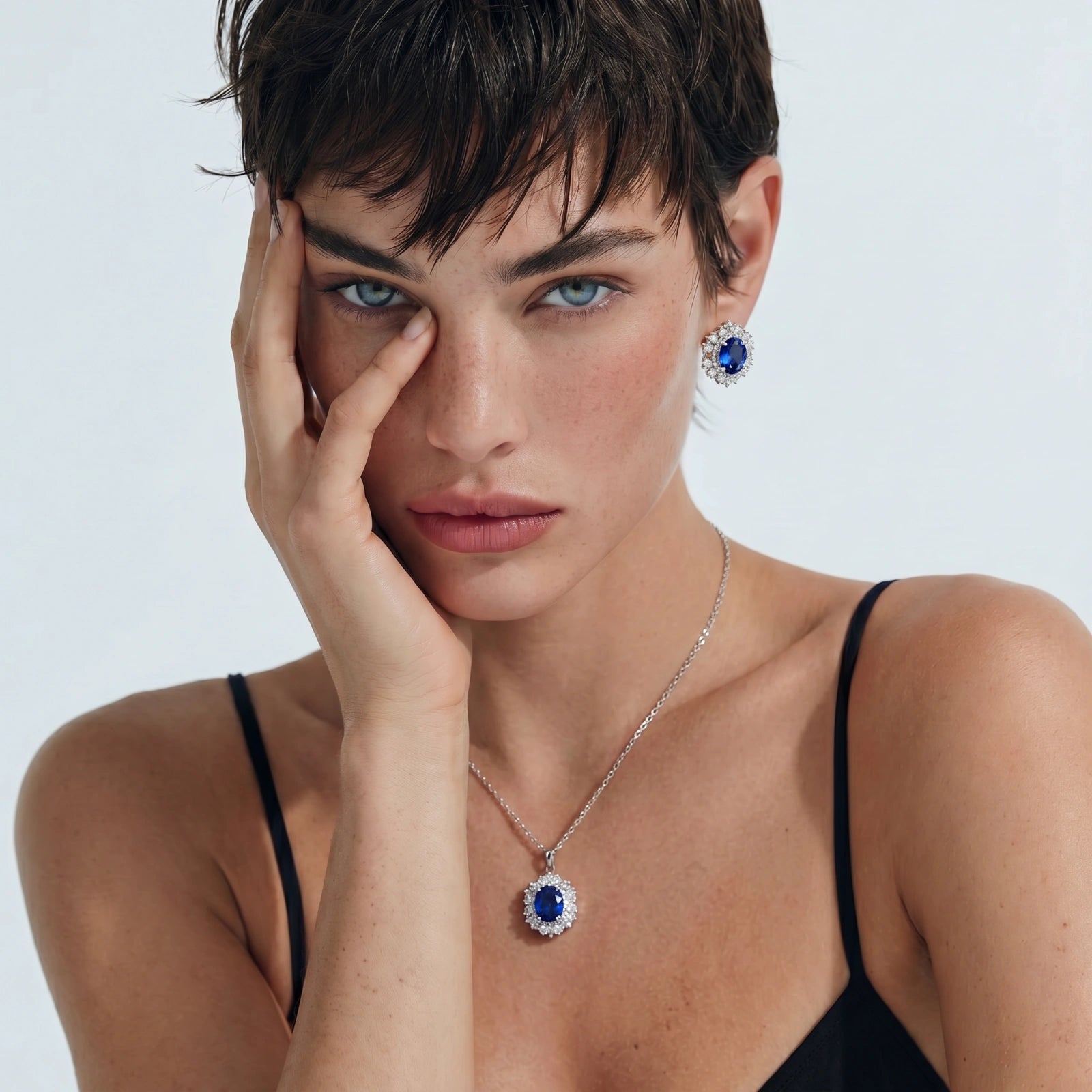 Royal Sapphire Halo Set - HILO ROJO