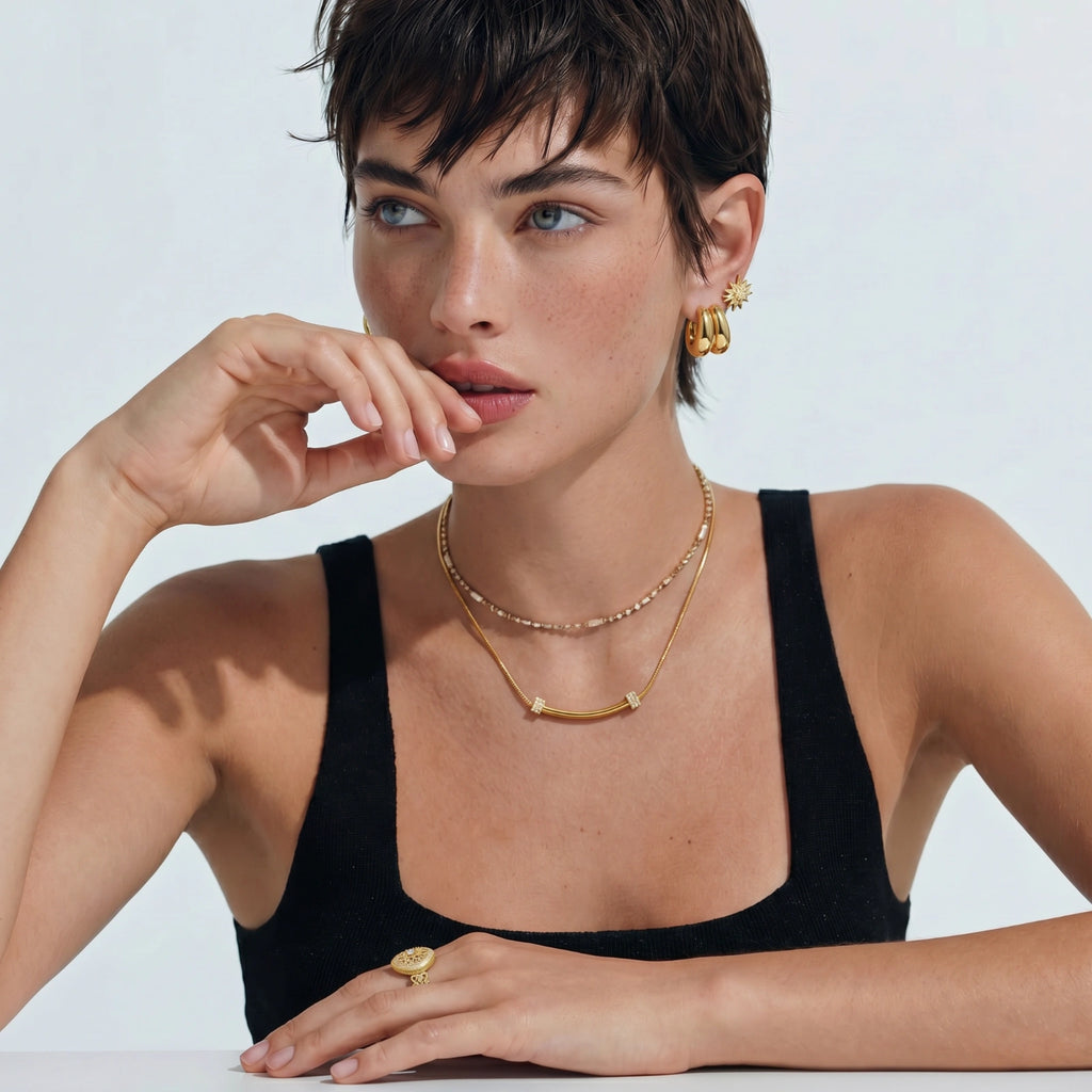 Curved Spark Bar Necklace - HILO ROJO