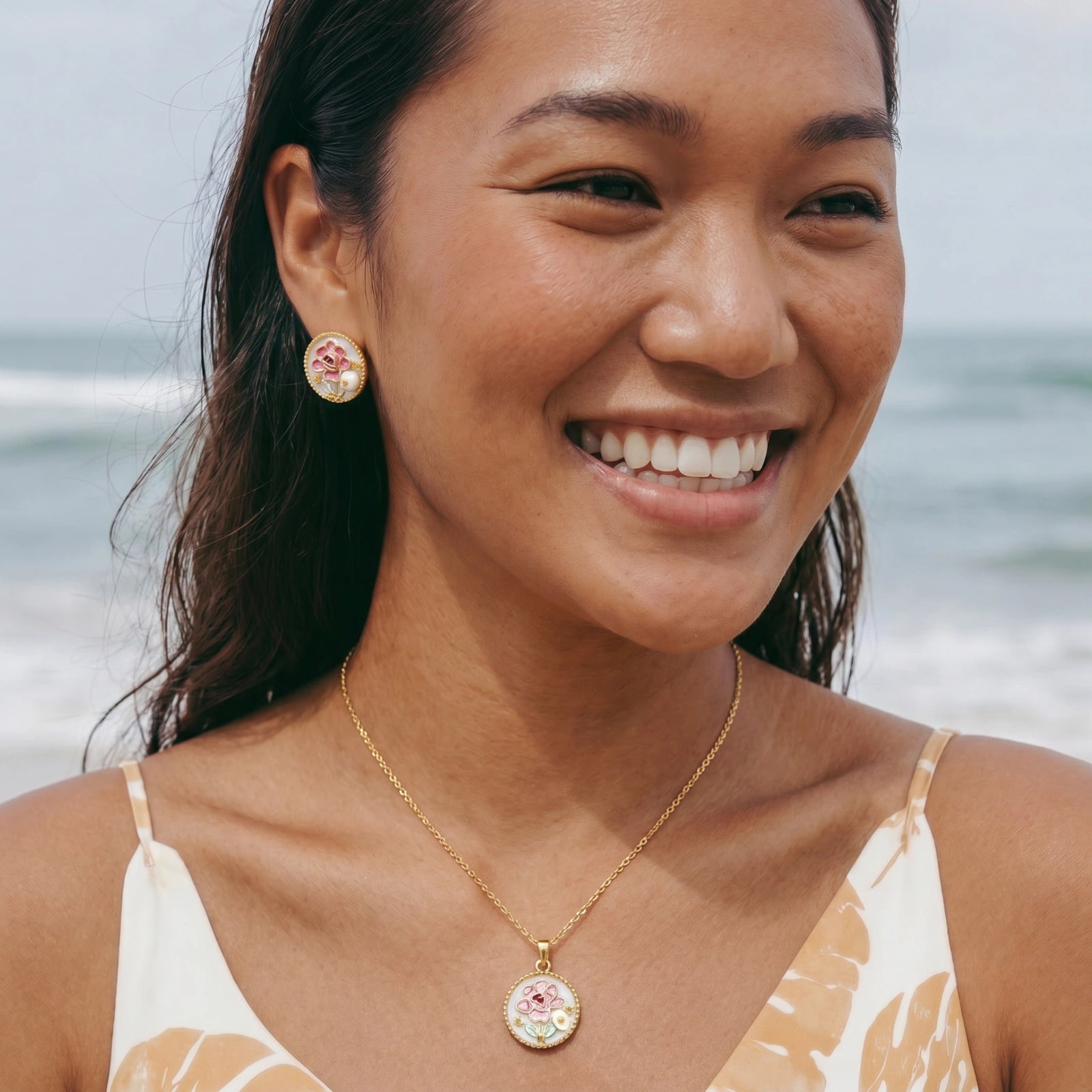 Garden Dream Studs - HILO ROJO