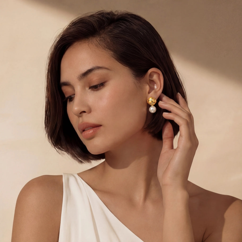Petal Drop Pearl Earrings - HILO ROJO