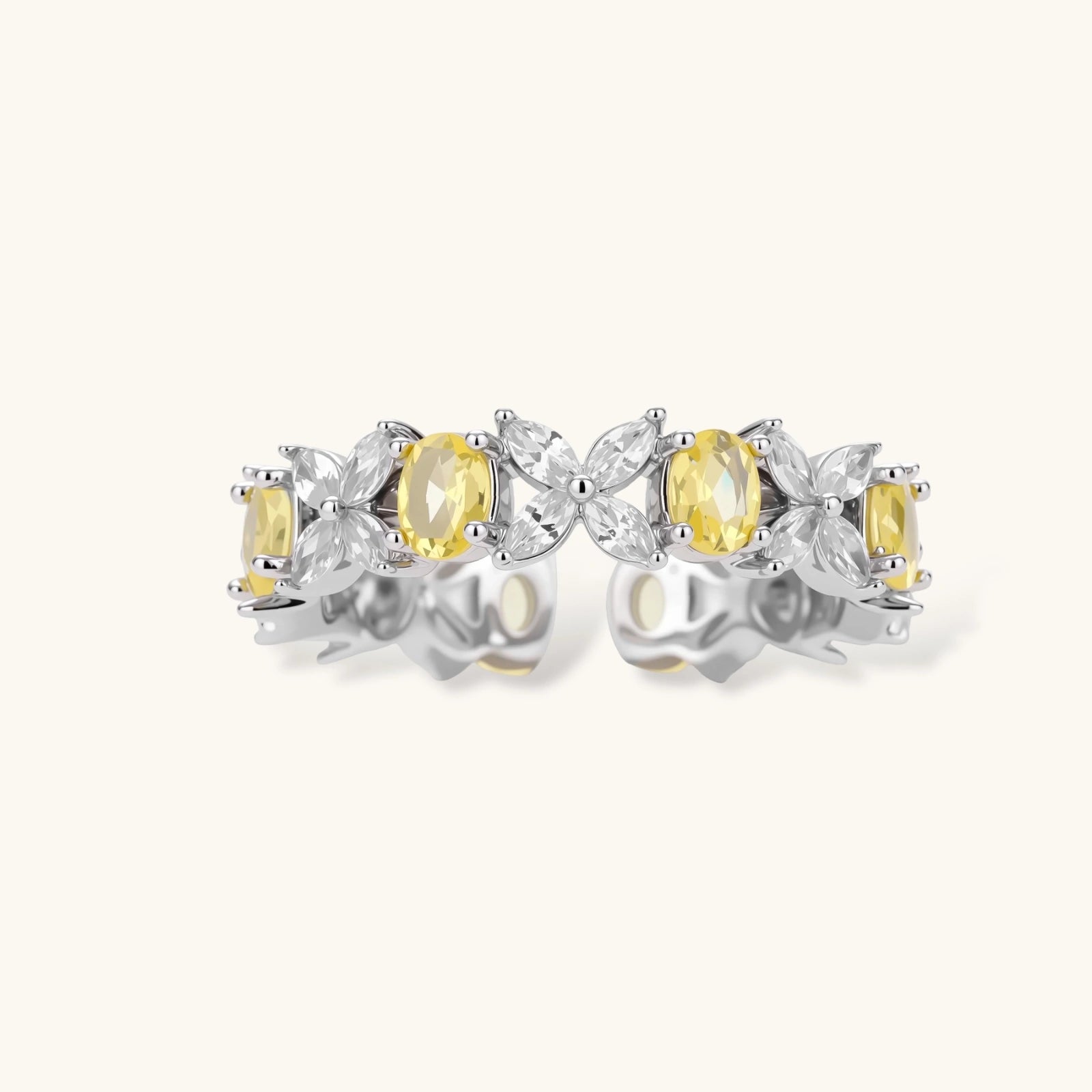 Golden Marquise Eternity Ring - HILO ROJO