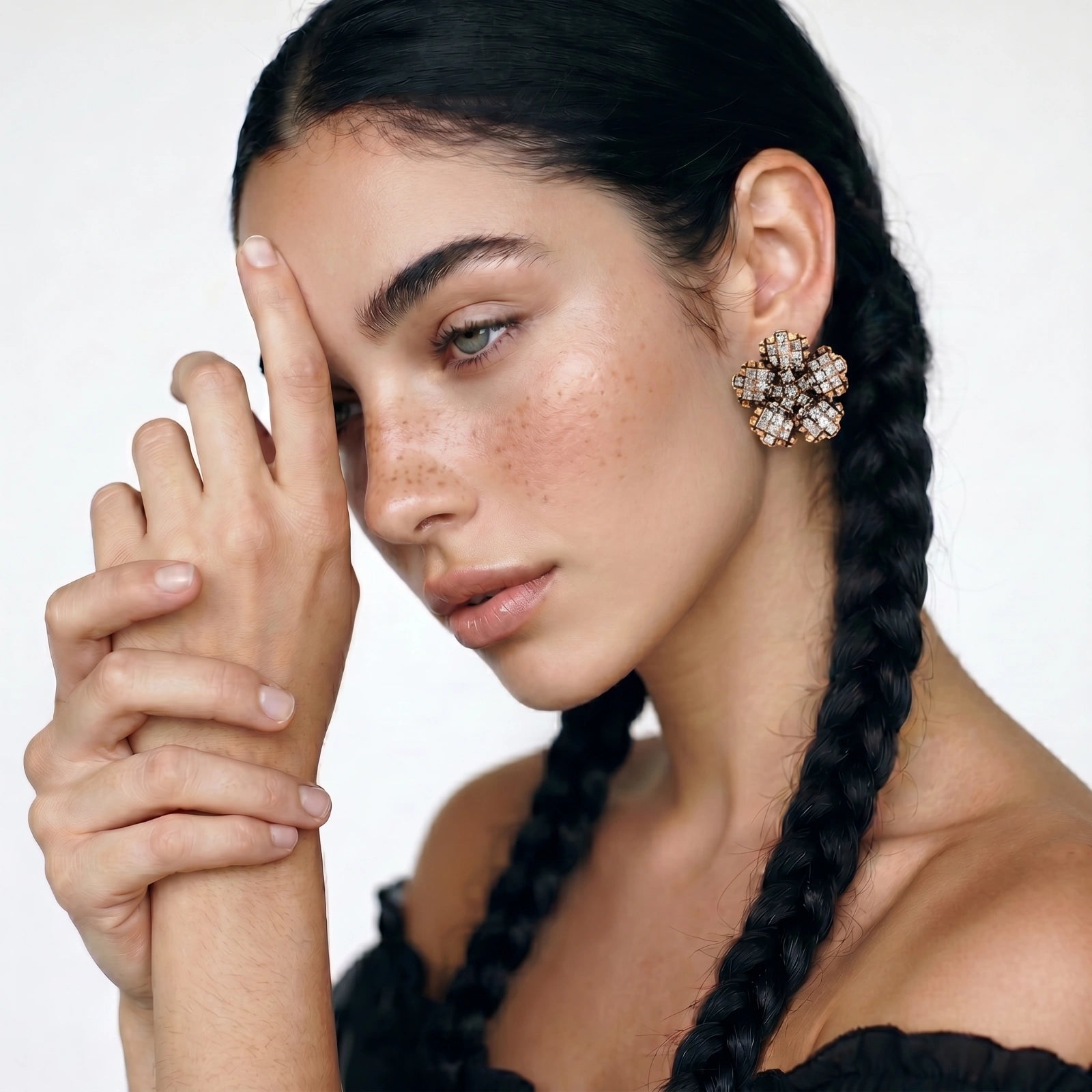 Crystal Bloom Statement Earrings - HILO ROJO