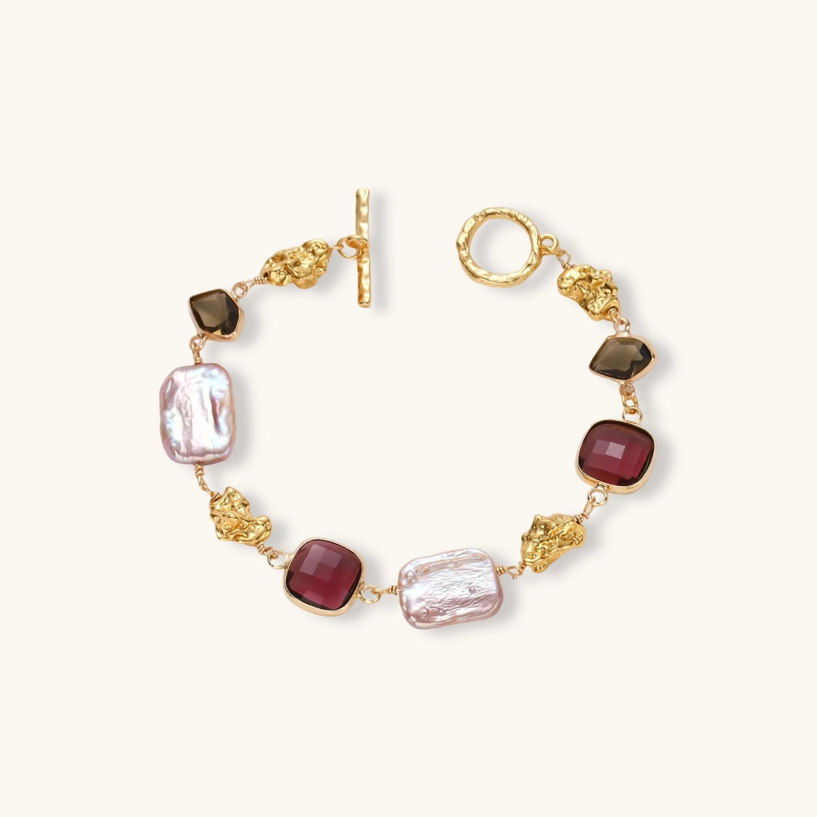 Royal Charm Bracelet - HILO ROJO
